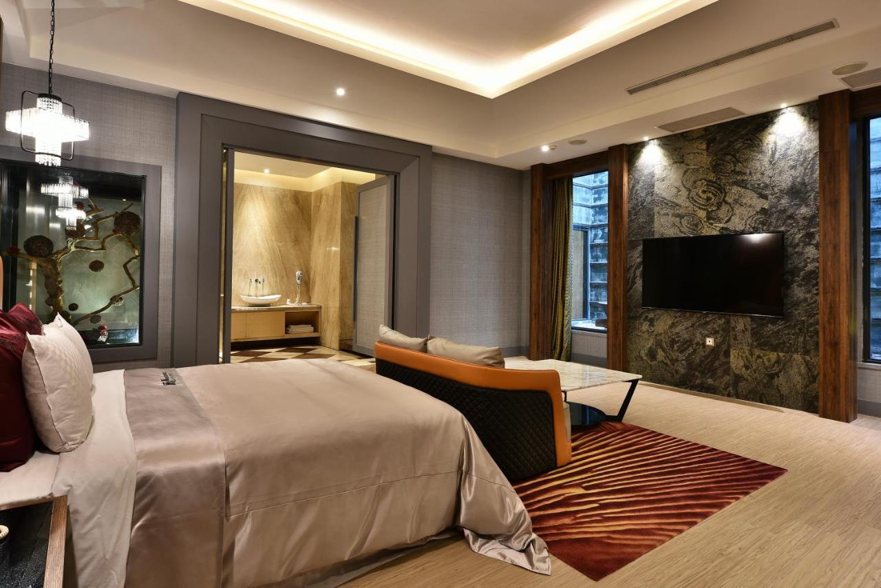 Venice Motel Taichung Exterior foto