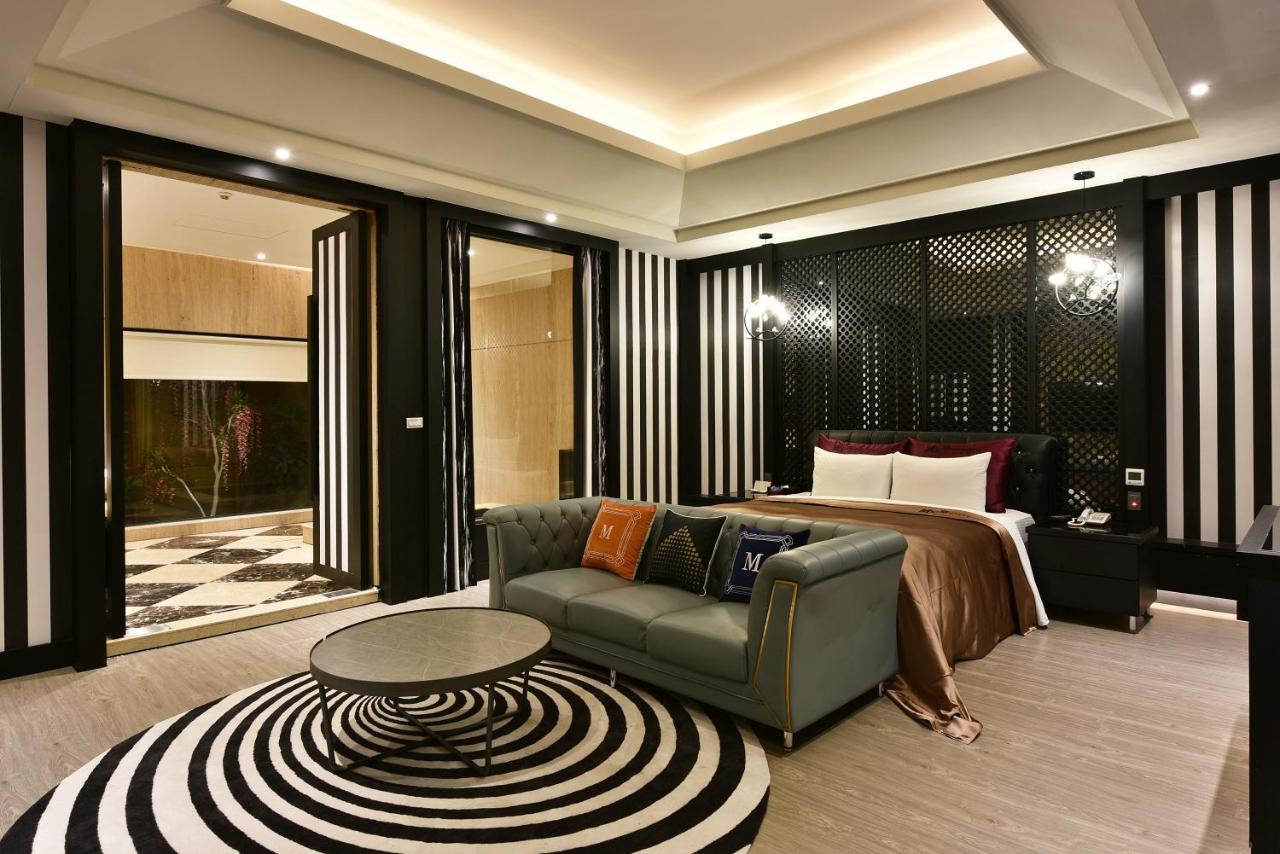 Venice Motel Taichung Exterior foto
