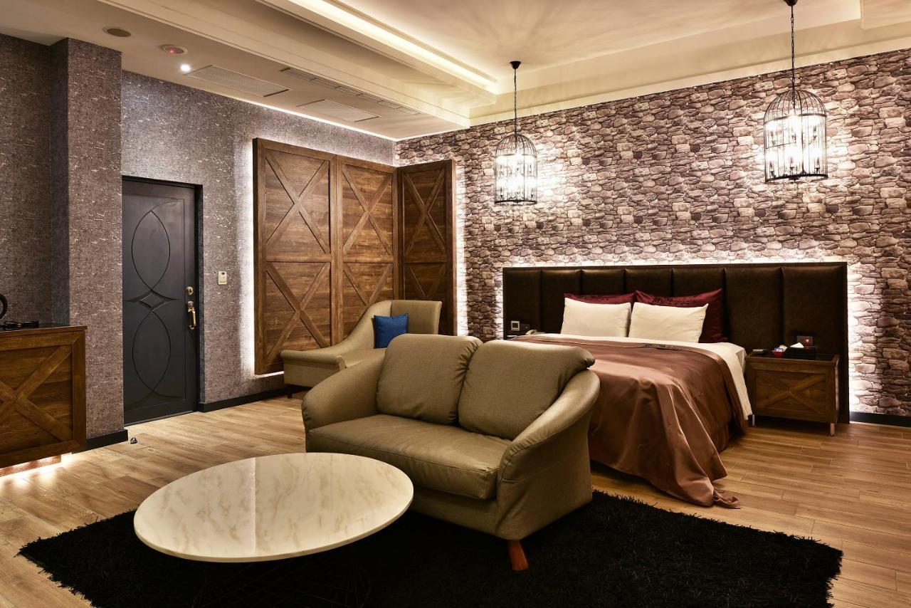 Venice Motel Taichung Exterior foto