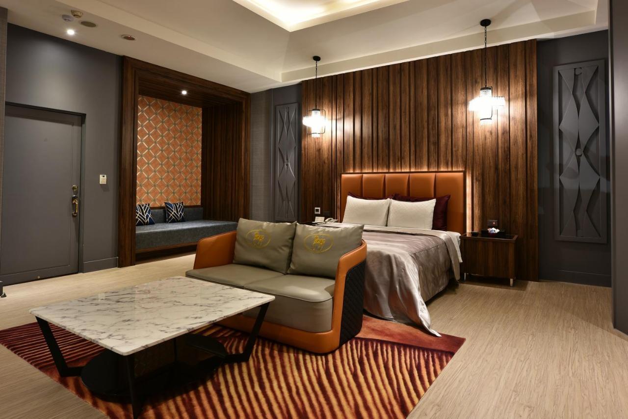Venice Motel Taichung Exterior foto
